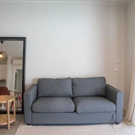 Lägenhet Luxury With Garden - Ixihome
